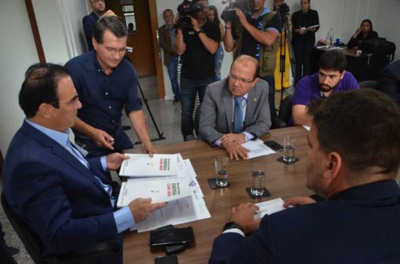 A comissão é presidida pelo deputado estadual Felipe Orro (PSDB)