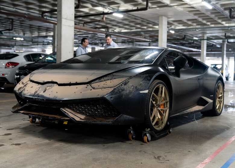 Lamborghini ficou destru&iacute;da e preju&iacute;zo pode chegar a 80% do valor do carro
