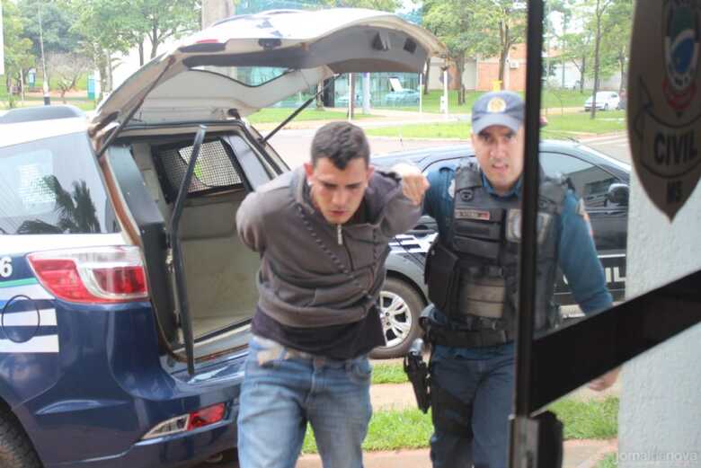 Luiz Fernando Fernandes foi levado pela Polícia Militar à Delegacia do município