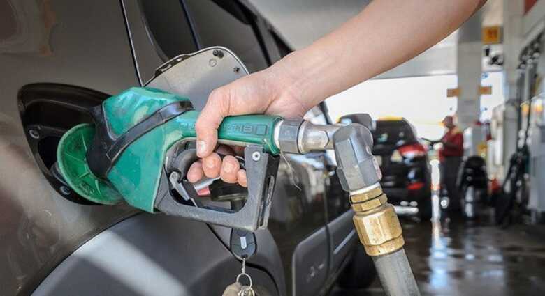 No total, 122 postos de combustíveis foram pesquisados