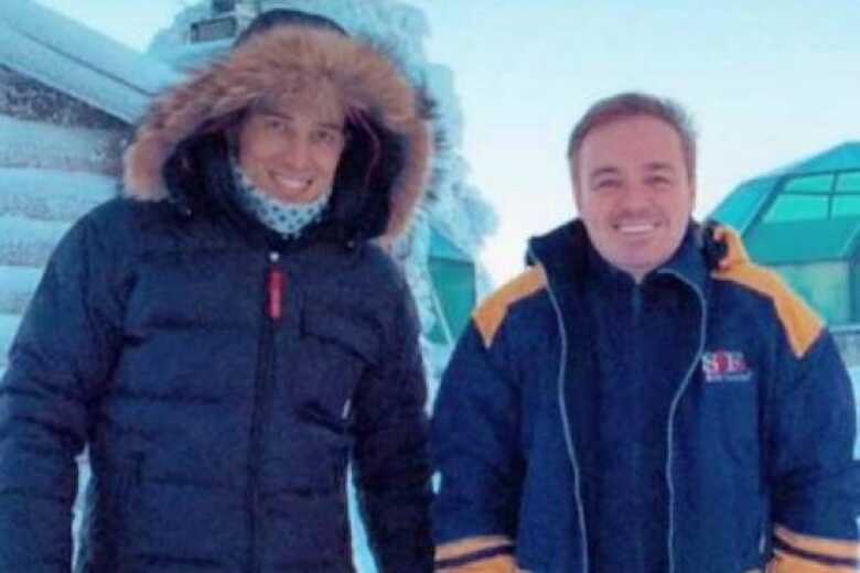 Thiago Salvatori e o apresentador Gugu Liberato