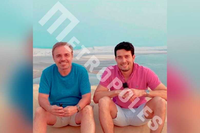 Gugu Liberato e Thiago Salvatico durante viagem