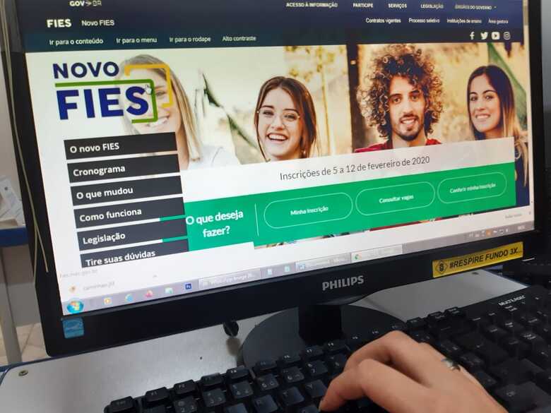 O candidato pode acessar o portal do Fies, onde será redirecionado para o site do governo federal
