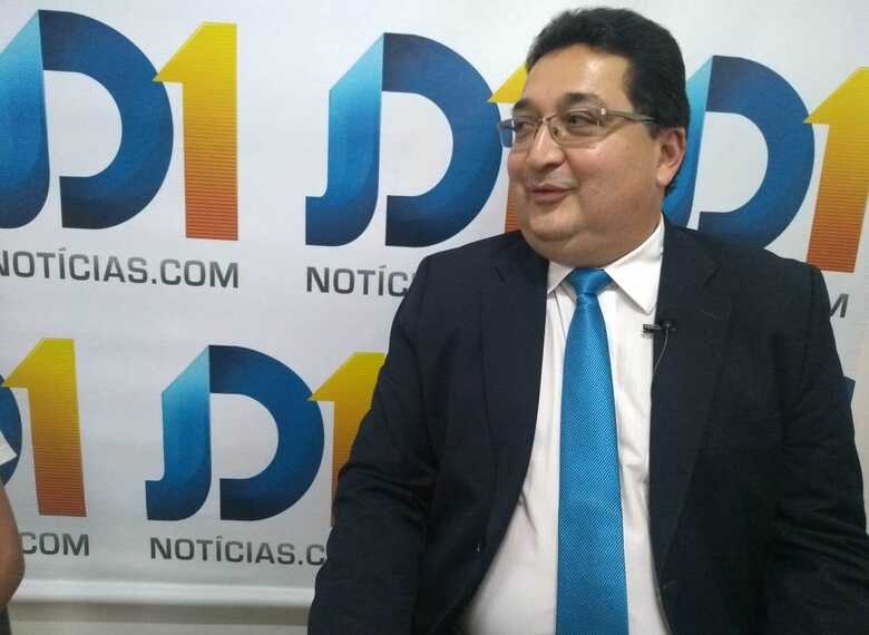 Val&eacute;rio Azambuja, secret&aacute;rio municipal de Seguran&ccedil;a e Defesa Social durante entrevita ao JD1 Not&iacute;cias