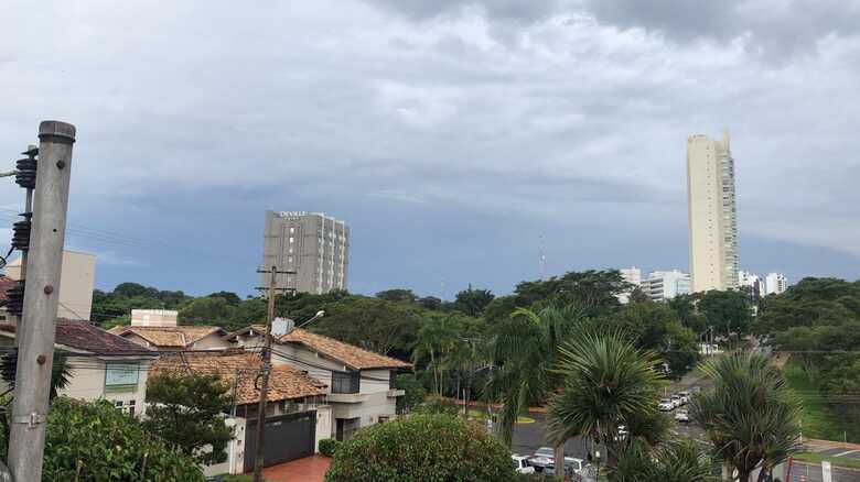 Todos os celulares cadastrados no serviço receberam um SMS com os alertas