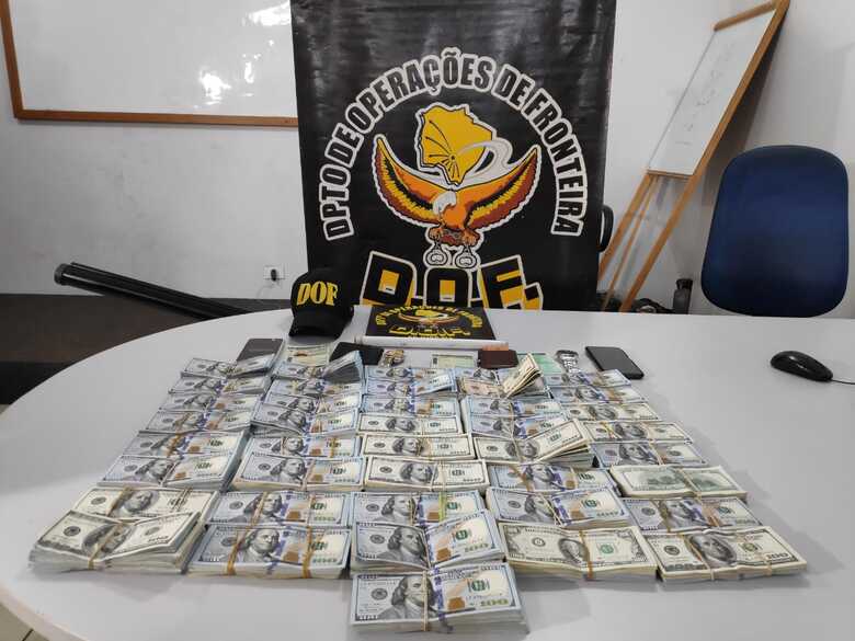 A dupla contou que o dinheiro era da venda de cocaína levada para o Rio Grande do Sul