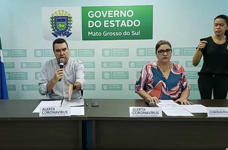 O secretário de Governo, Eduardo Riedel e a secretária-adjunta de Saúde, Cristhinne Maymone