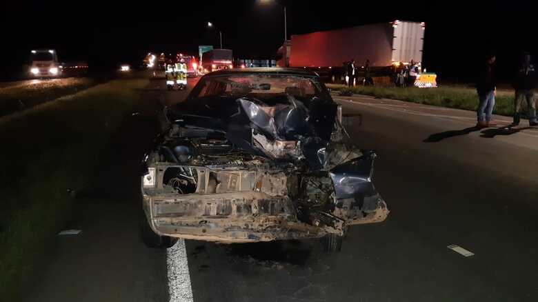 Motorista do carro que cometeu o acidente fugiu do local