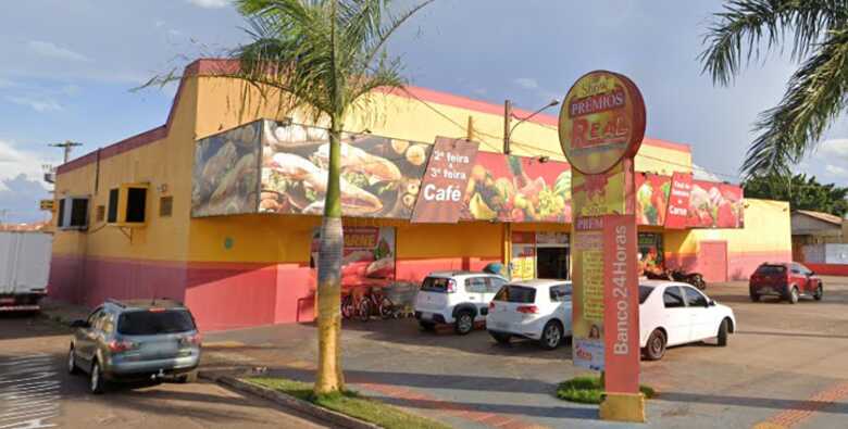 Real Supermercados, loja localizada na rua Zacarias de Paula Nantes