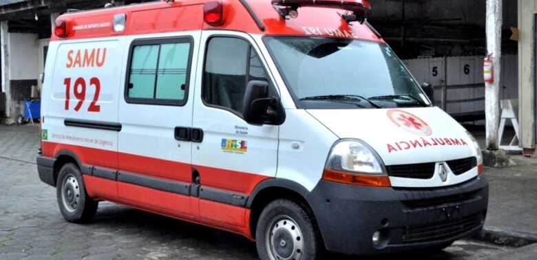 Ela foi socorrida para um hospital da Capital e foi medicada