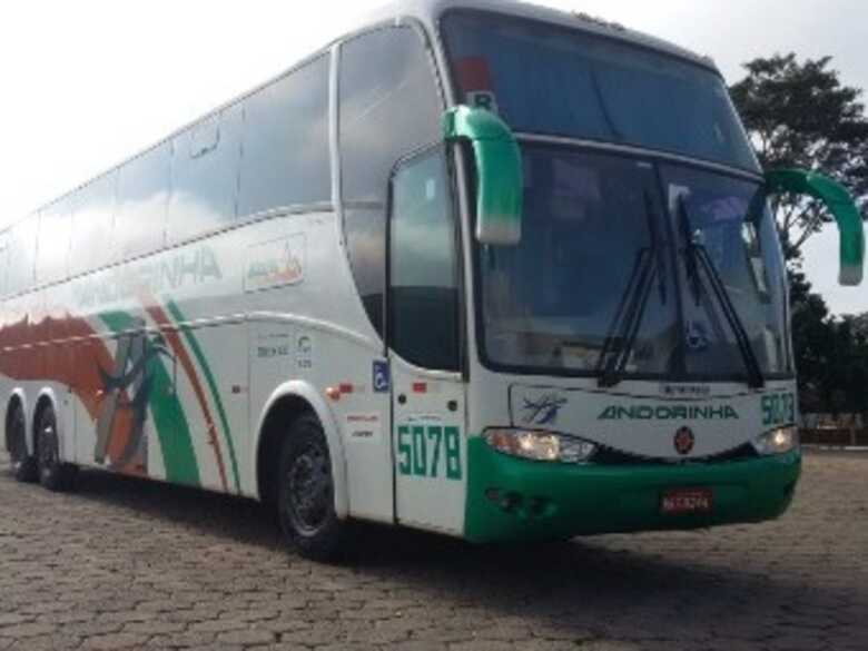 ônibus da Empresa de Tansportes Andorinha S/A