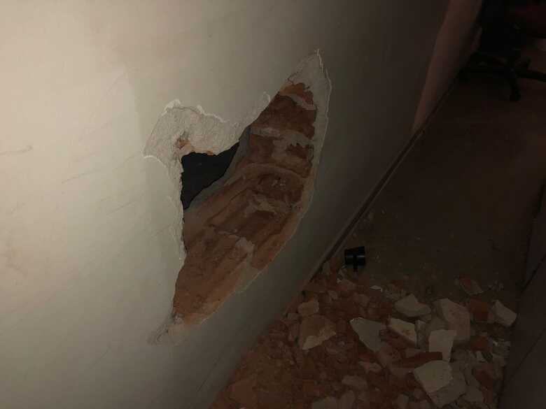 De acordo com Marineia, ela foi espancada a socos e pauladas