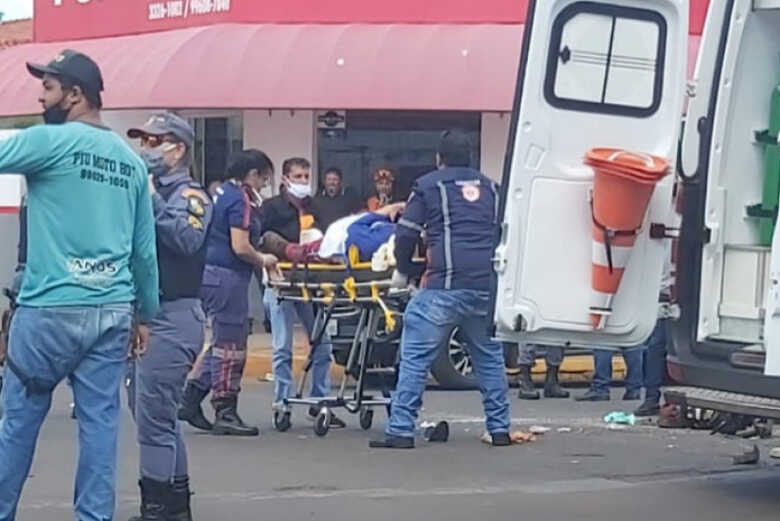 O capacete protegeu e impediu que a cabe&ccedil;a do motociclista fosse esmagada