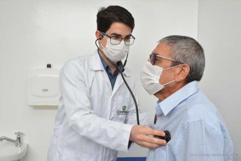 Para o p&uacute;blico adulto, quadro de cl&iacute;nico geral &eacute; completo em todas as unidades