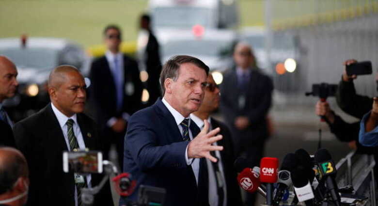Bolsonaro disse ter opinião própria, mas que respeita Congresso e o STF