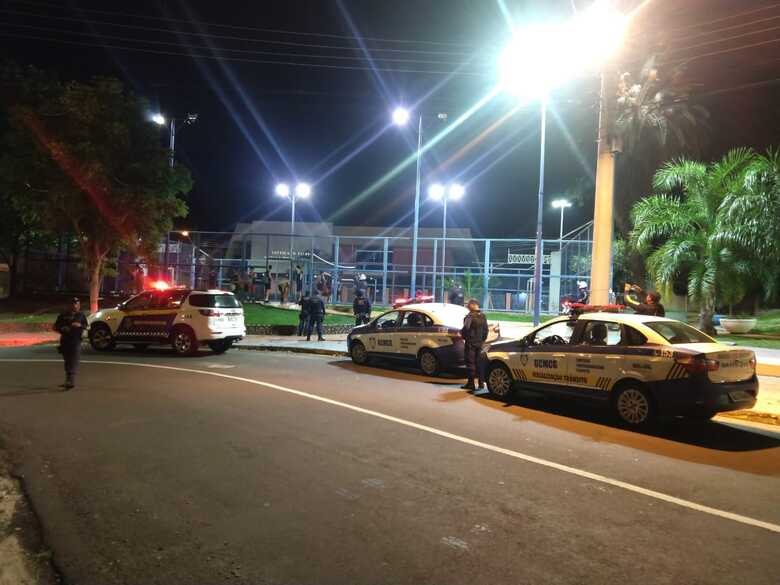 Agentes da Guarda Civil Municipal (GCM) durante a operação