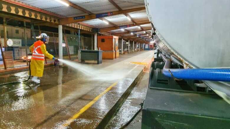 O Consórcio Guaicurus vai colocar apenas 50 ônibus para atender o transporte coletivo neste domingo (19)