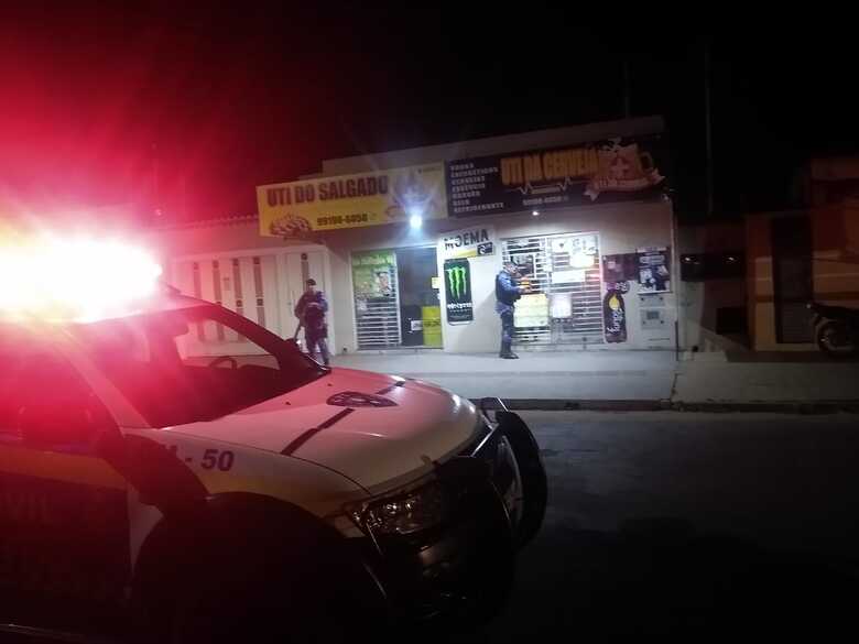 Agentes da Guarda Civil Metropolitana (GCM) durante a opera&ccedil;&atilde;o "Toque de Recolher"