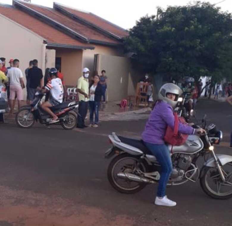 O rapaz foi morto em casa na rua Projetada G