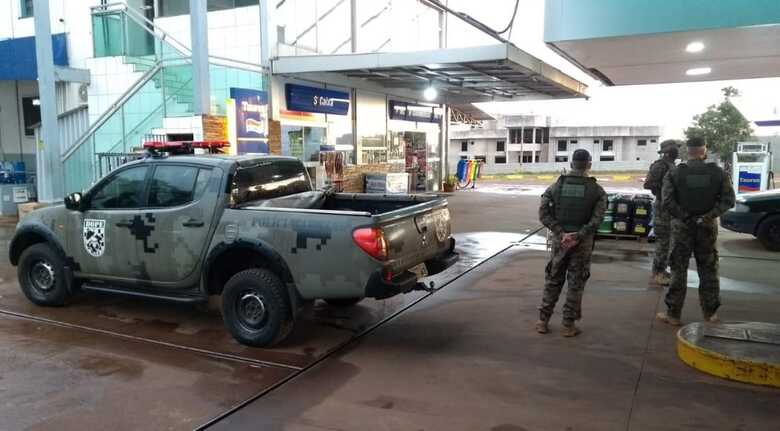 A operção conta com o apoio de grupos da Polícia Militar
