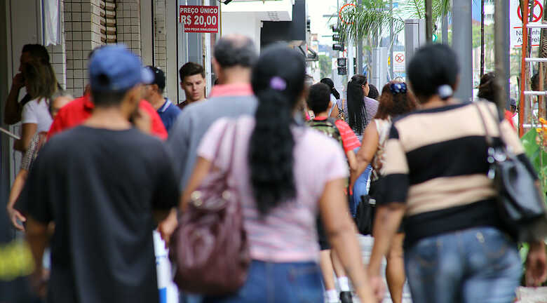 Na Capital a movimenta&ccedil;&atilde;o nas ruas foi de mais da metade da popula&ccedil;&atilde;o, enquanto apenas 39,9% permaneceu na &aacute;rea residencial.