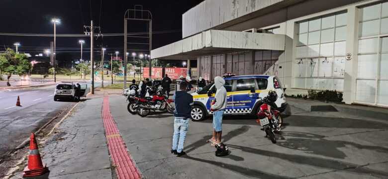 Ao todo, 82 ve&iacute;culos foram abordados durante a opera&ccedil;&atilde;o