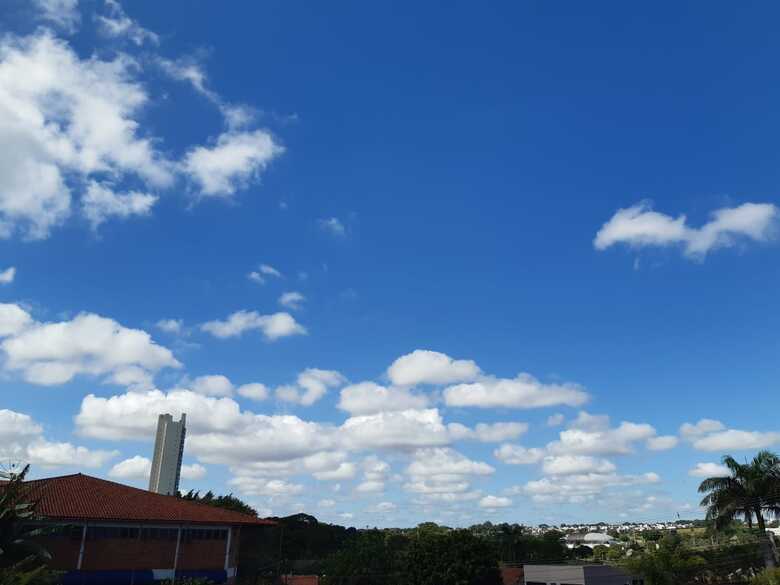 Manh&atilde; foi gelada na capital, registrando 14&deg;C