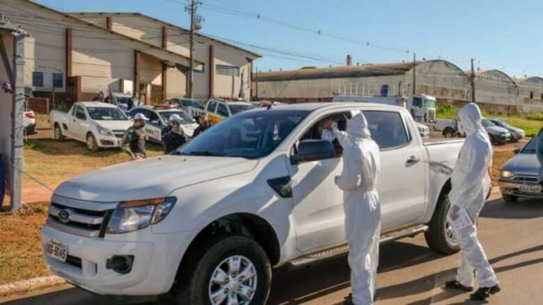 Barreiras sanit&aacute;rias montadas nas sa&iacute;das de Campo Grande