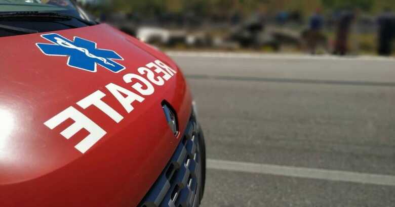 Ele foi socorrido pelo Corpo de Bombeiros e encaminhado para a Santa Casa