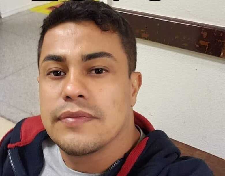 Adriano Castilho foi encontrado morto no carro que trabalhava, no s&aacute;bado