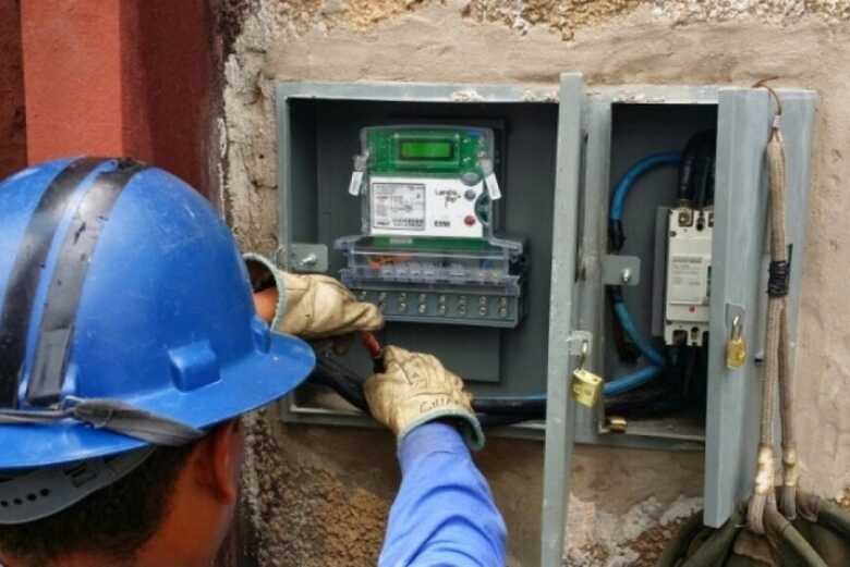 A taxa de religação não poderá ser cobrada se o usuário não for notificado sobre o corte