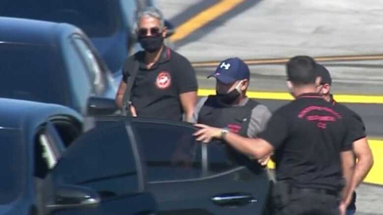 Fabr&iacute;cio Queiroz chega ao Rio ap&oacute;s ter sido preso em S&atilde;o Paulo
