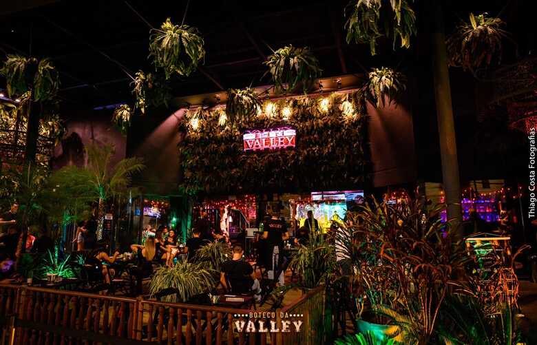 Valley Pub, localizada na avenida Afonso Pena