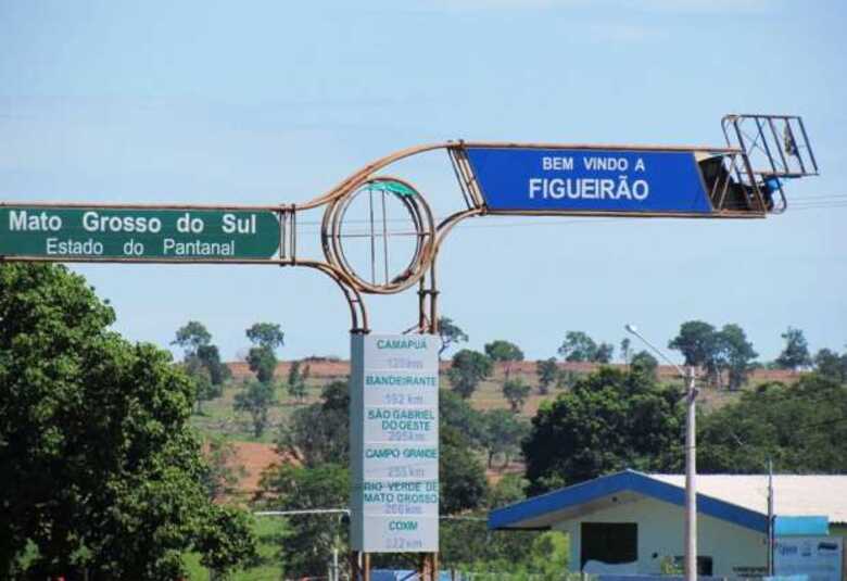 Entrada da cidade de Figueirão