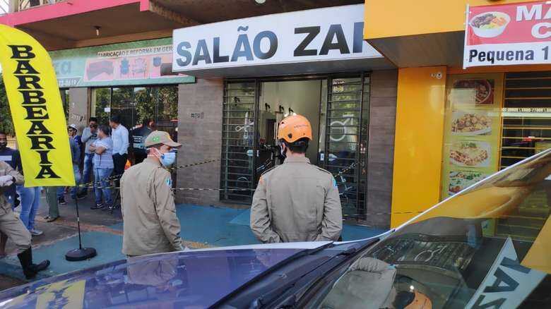 O Corpo de Bombeiros foi ao local, mas a vítima já estava morta