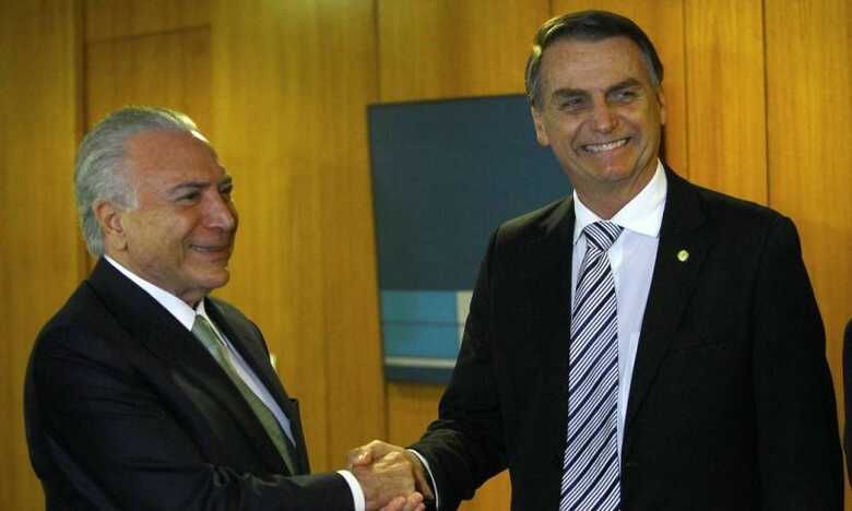 Ex-presidente Michel Temer e o presidente Jair Bolsonaro trabalham juntos para enviar suprimentos e apoio &agrave; capital atingida por explos&atilde;o