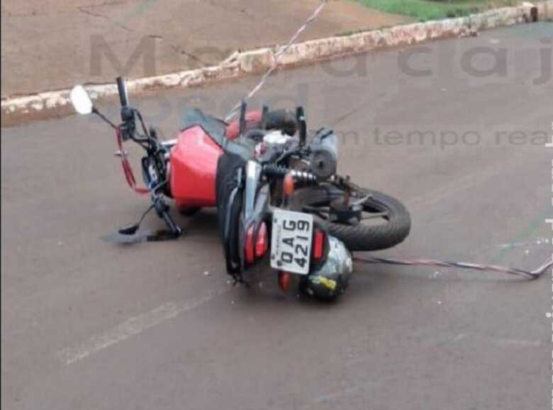 A condutora da moto sofreu algumas lesões e sua motocicleta ficou com alguns arranhões