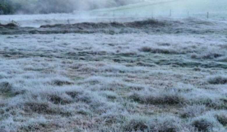frio come&ccedil;a a perder for&ccedil;a na segunda-feira (24)
