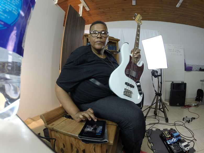 Jad&atilde;o Junqueira fez parte da banda Filhos do Homem at&eacute; 2016