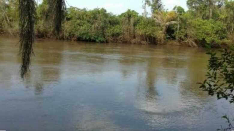 Rio Brilhante no município de Deodápolis, onde o pescador desapareceu