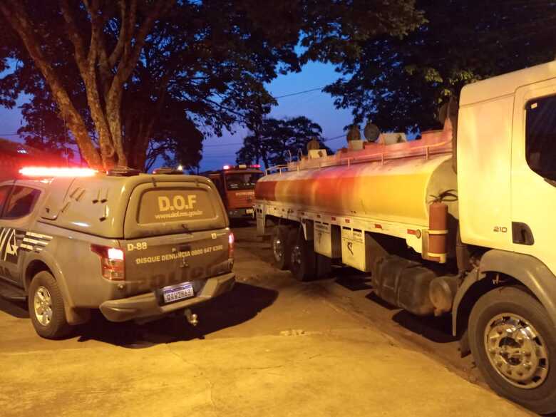 Ação ocorreu durante um bloqueio policial na rodovia MS-156, região de Caarapó.