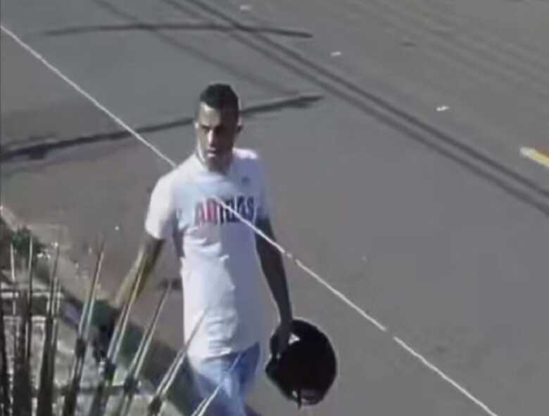 Qualquer informa&ccedil;&atilde;o sobre o autor do furto pode ser repassada &agrave; pol&iacute;cia