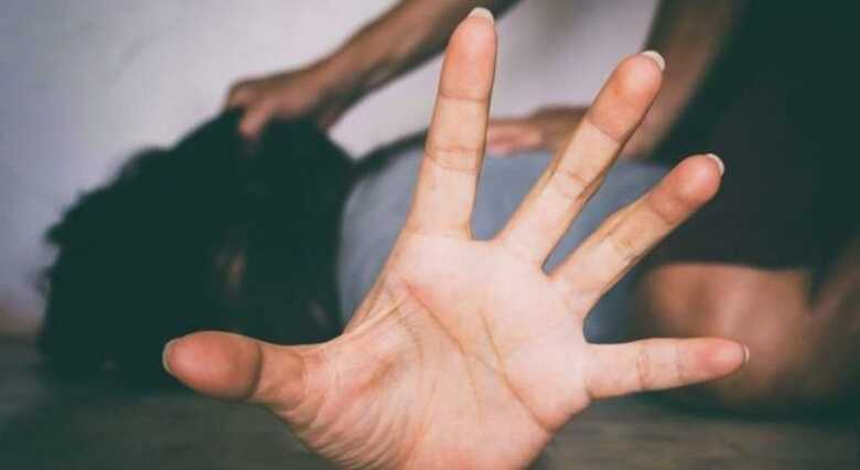 Caso foi registrado na Deam como importuna&ccedil;&atilde;o sexual, dano, vias de fato e descumprir decis&atilde;o judicial de medida protetiva