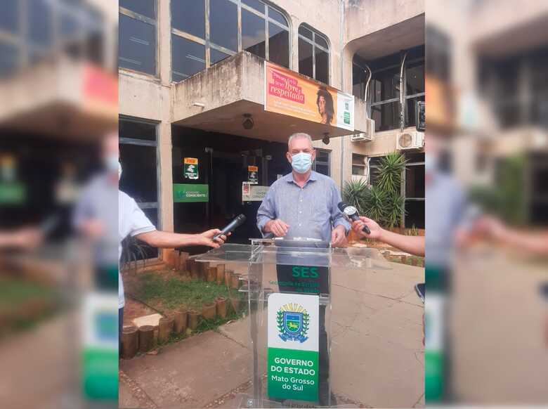 O sistema deve auxiliar os profissionais da aten&ccedil;&atilde;o prim&aacute;ria &agrave; sa&uacute;de e vigil&acirc;ncias epidemiol&oacute;gicas municipais.