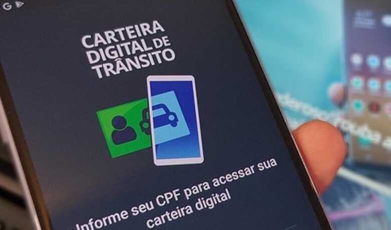 Carteira Digital de Trânsito já está disponível para pagar multas com desconto no aplicativo