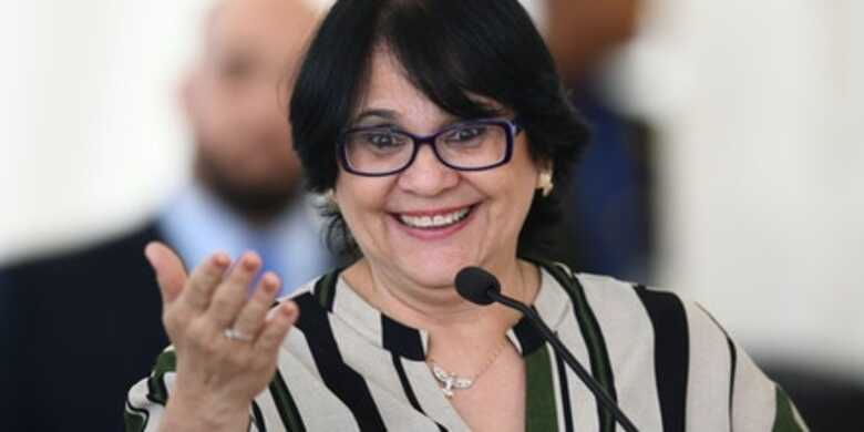 Ministra Damares