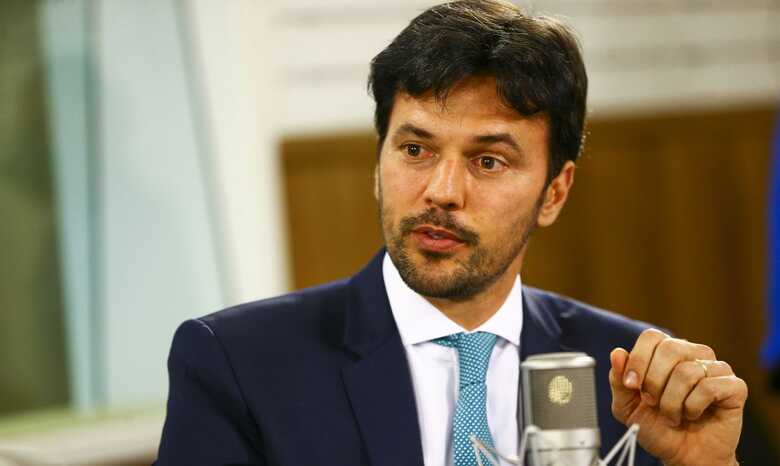 O ministro das Comunica&ccedil;&otilde;es, F&aacute;bio Faria