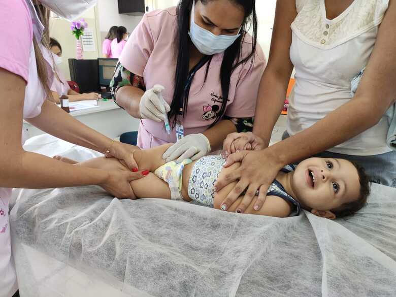 Serão aplicadas doses da vacina contra poliomielite