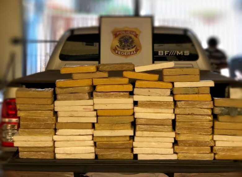 Na Superintend&ecirc;ncia, verificou-se que o preso era fugitivo da justi&ccedil;a, e contava com mais de 70 anos de pris&atilde;o a cumprir.