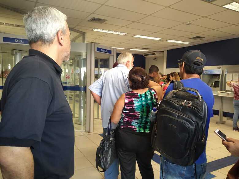 As agências fiscalizadas foram da Caixa Econômica Federal, Bradesco, Banco do Brasil, Santander e Itaú.